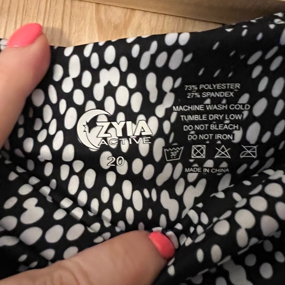 EUC Zyia Active Light and Tight  Leggings Size 20 - Picture 3 of 4